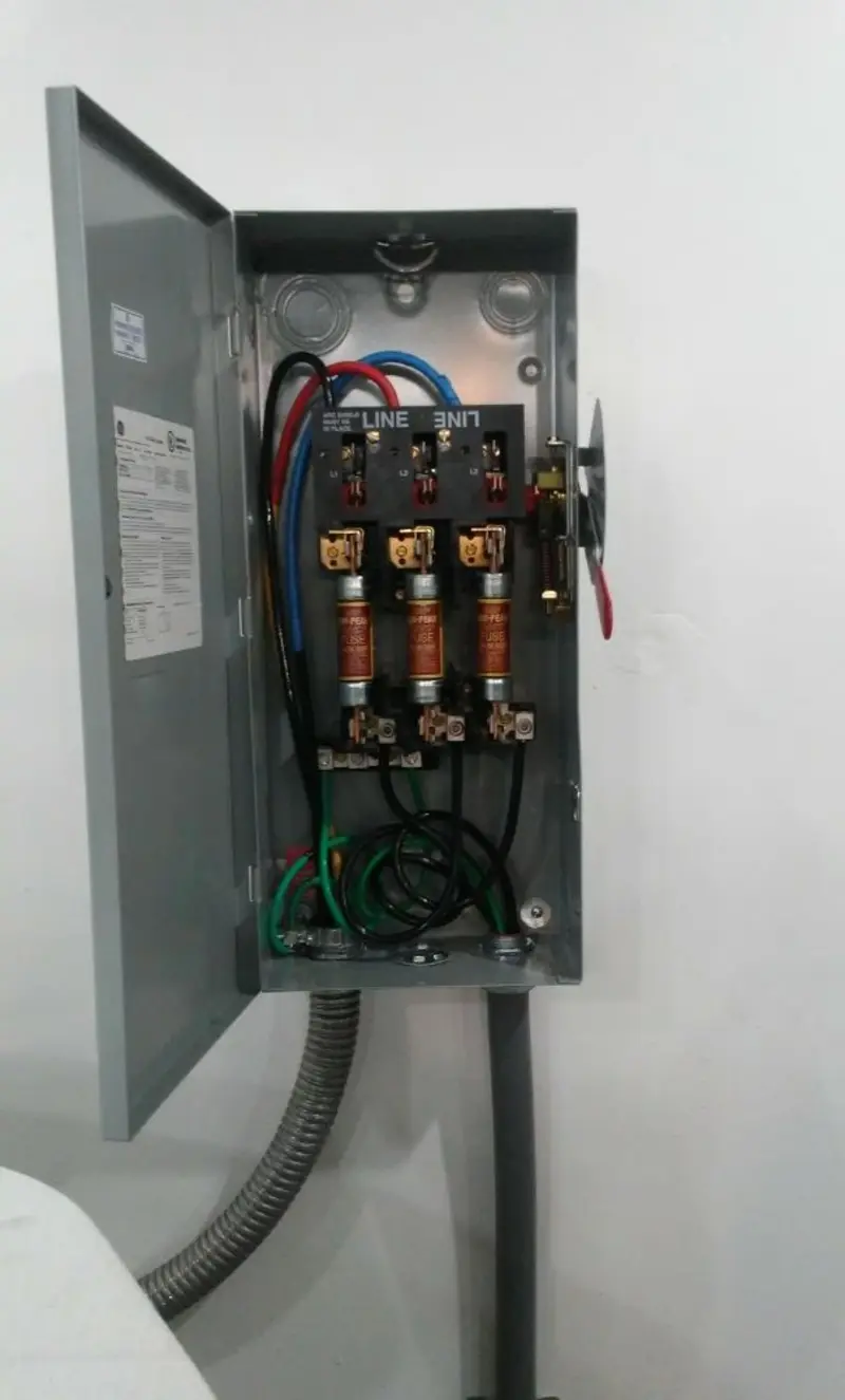 Three-phase disconnect switch installed for Smoke Detector Installation in Bear